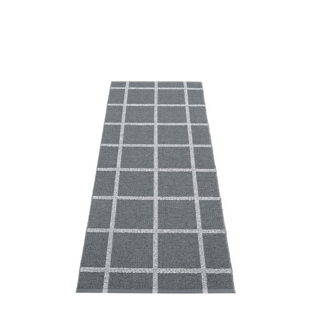 ADA GRANIT/GREY METALLIC (2.25'x7.5')