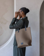 Hana Merino Wool Tote - Cumin Black