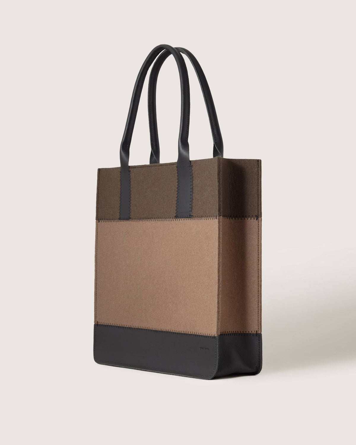 Jaunt Merino Wool Tote - Cumin / Tobacco Black
