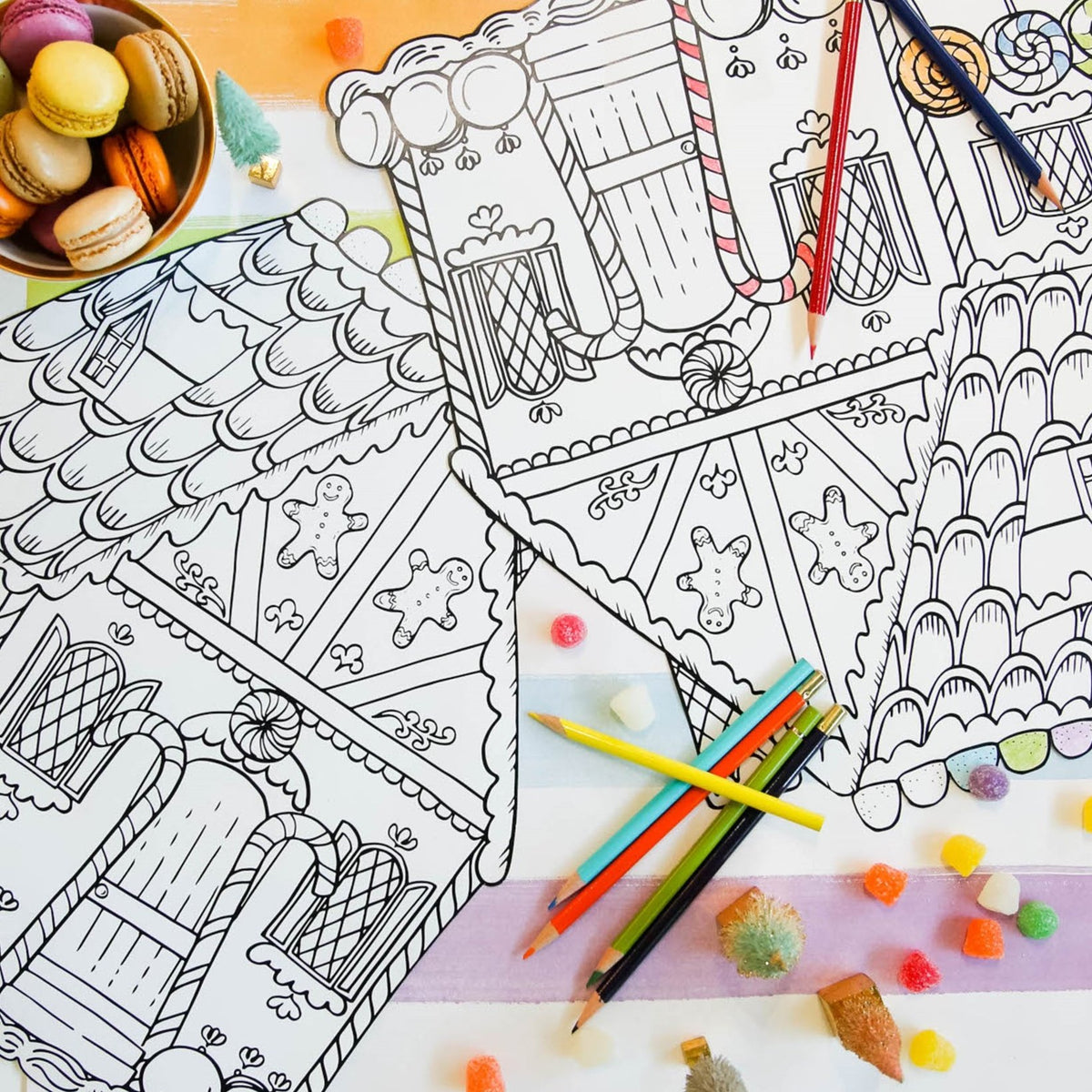 Placemat Paper - Die Cut Gingerbread House (coloring)