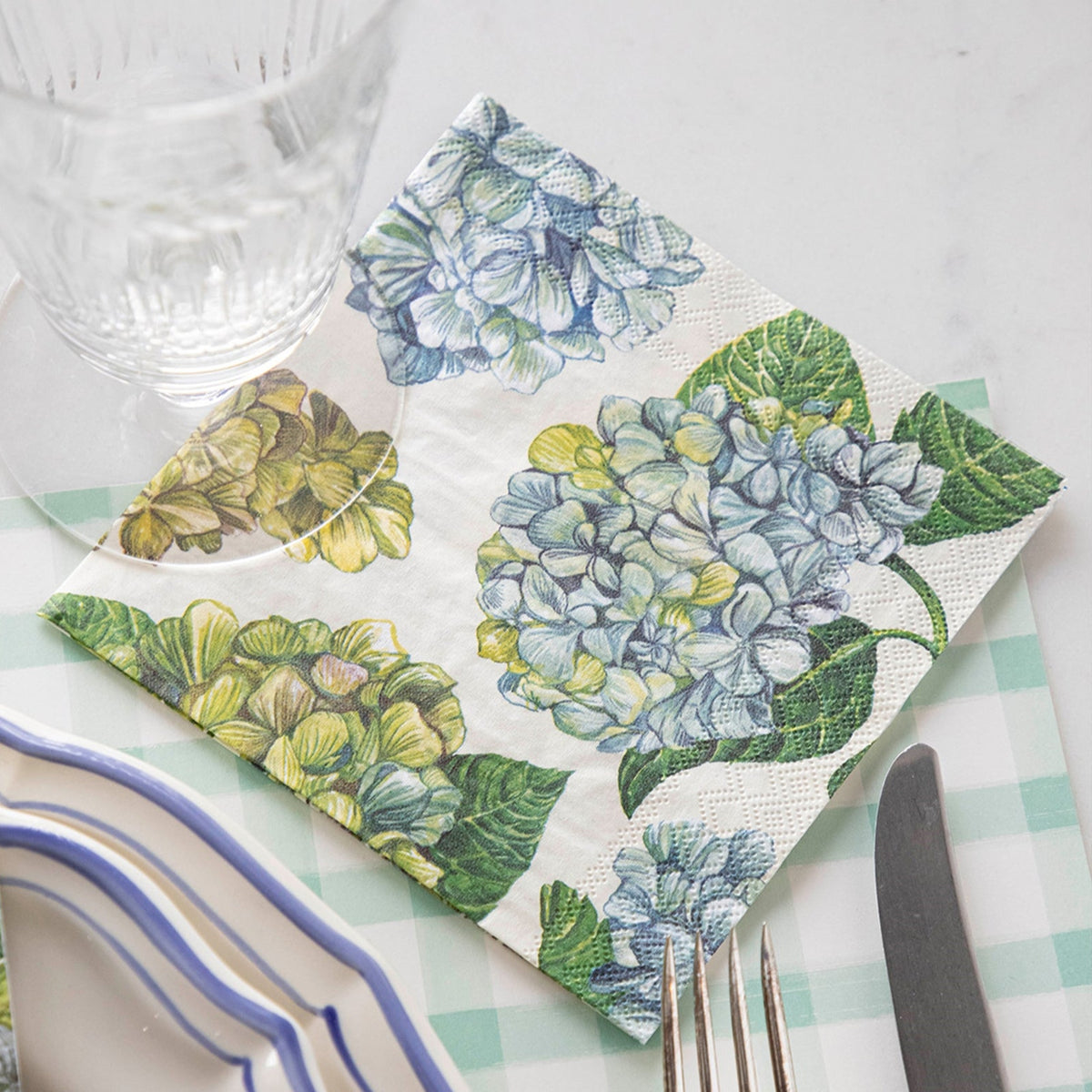 Napkin Cocktail Hydrangea