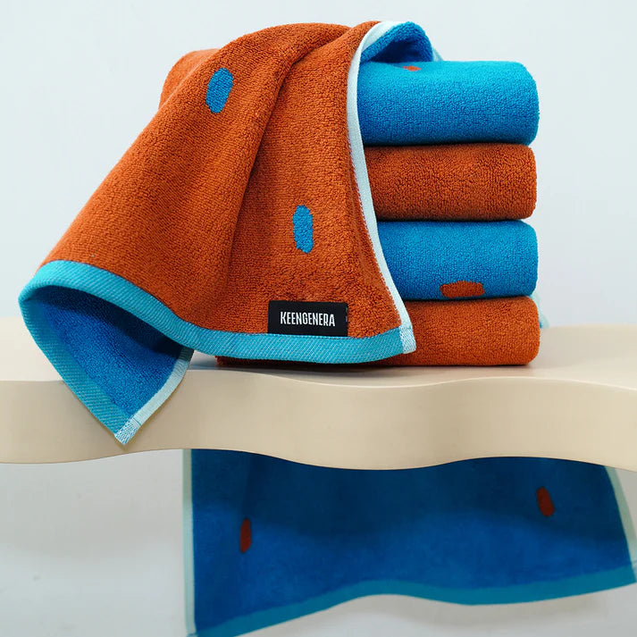 Dawn Bath Towel / Bright