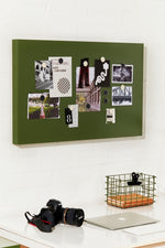 Magnets - The Buttons