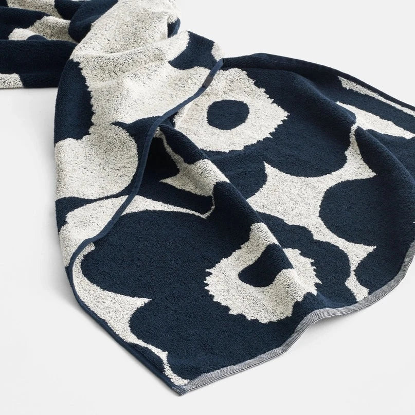 Navy Unikko Bath Towel