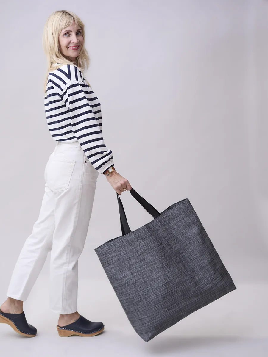 Lifestyle shot of chilewich bag in bon bon