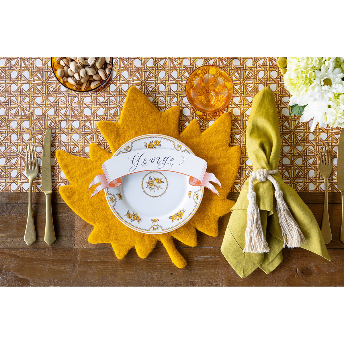 Placemat Felt - Gold Maple Leaf