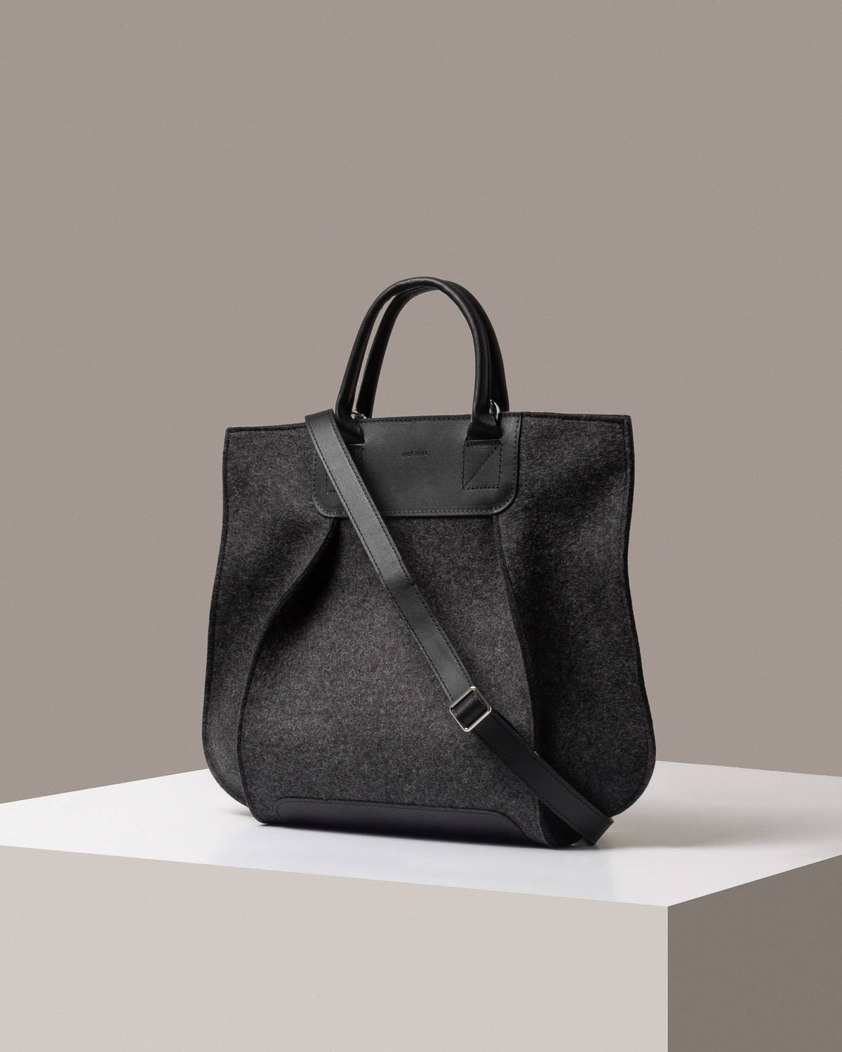 Frankie Merino Wool Tote in Charcoal