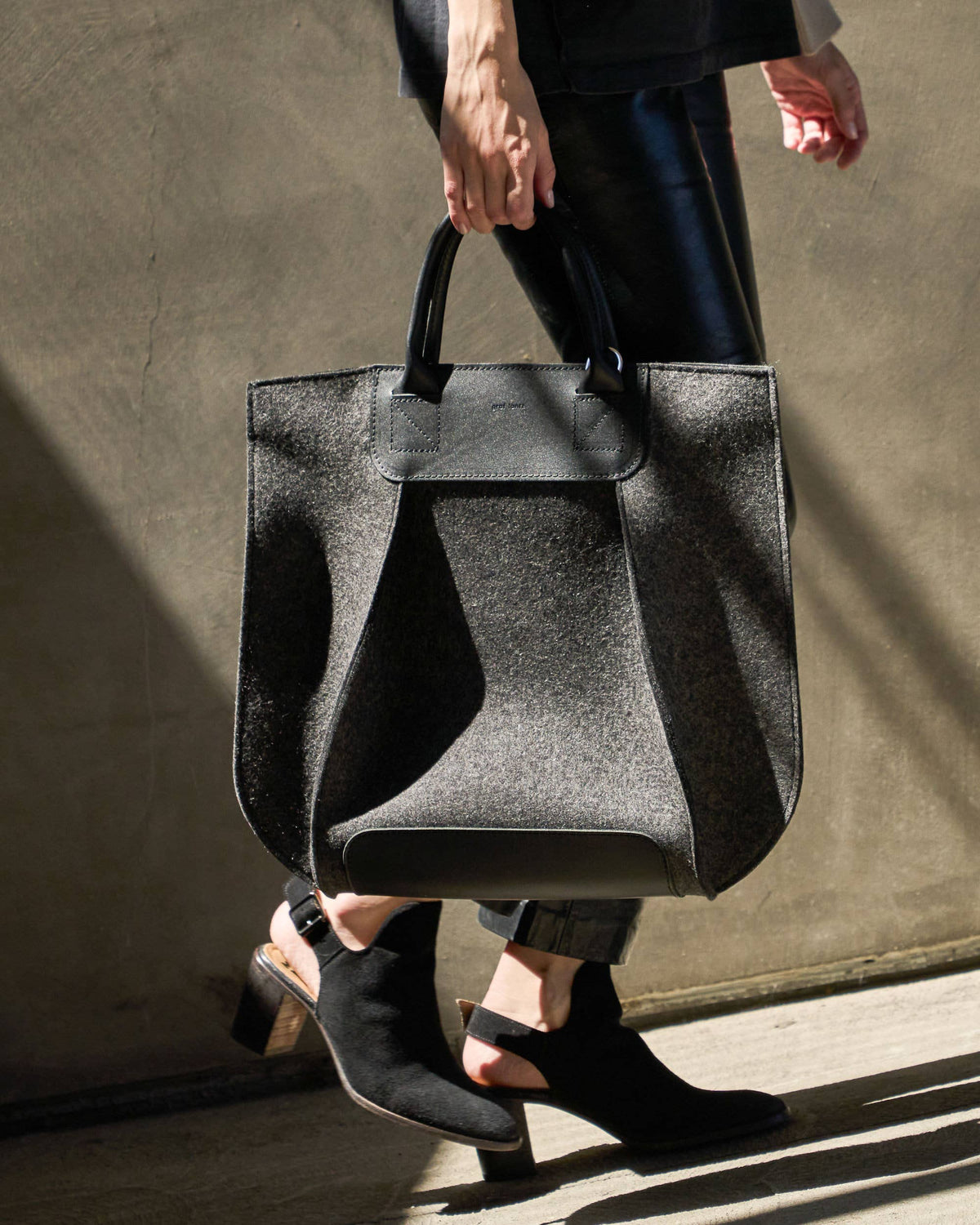 Frankie Merino Wool Tote in Charcoal