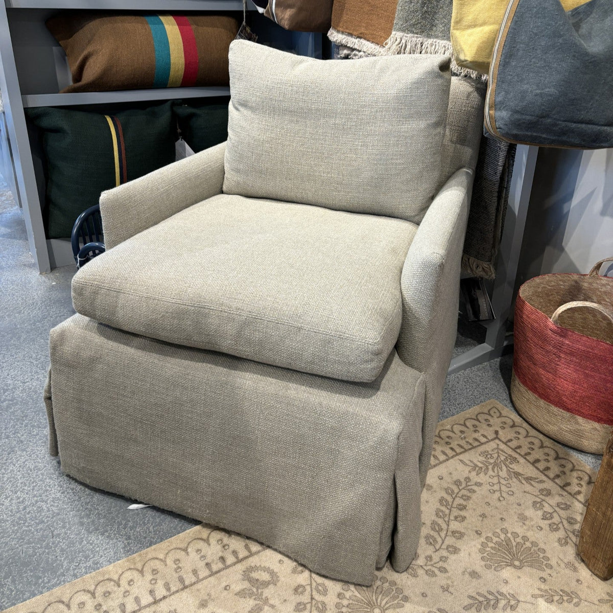 Elm Swivel Chair